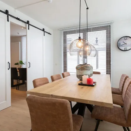 Spacious In Near Seabeach *