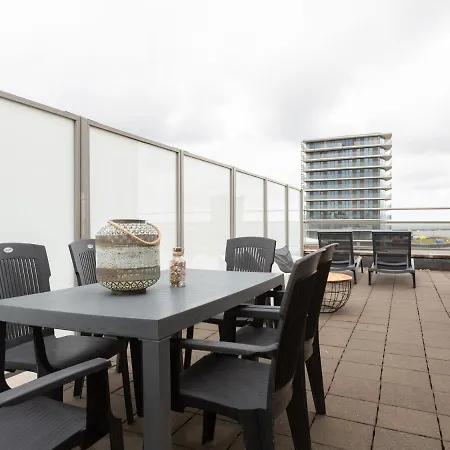 Spacious In Near Seabeach *