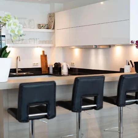Apartment Spacious In Near Seabeach The Hague